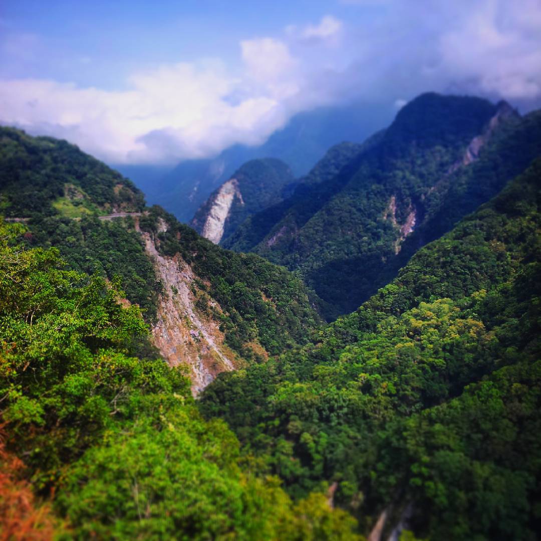 On the cross-central highway to Hehuanshan, Taiwan