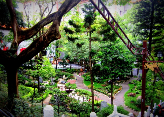 Fo Guan Shan Monastery, Kaohsiung, Taiwan